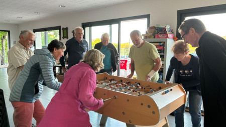 partie de babyfoot acharnée